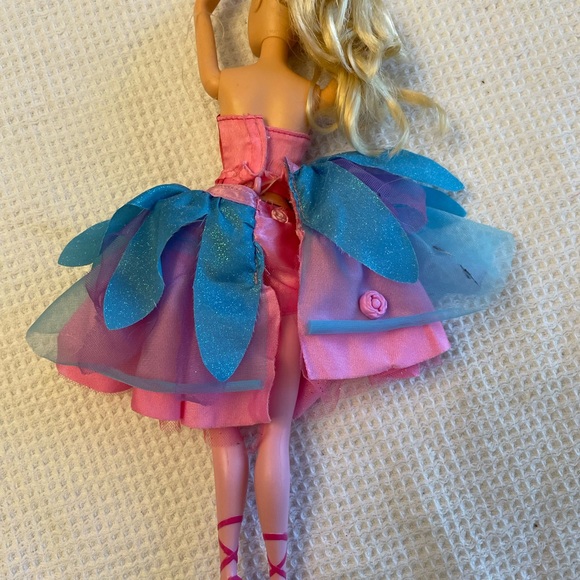 Barbie in the pink shoes transforming ballerina Kristyn doll - Picture 5 of 8